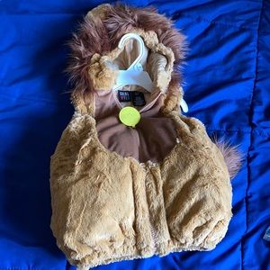 Zip up lion Halloween jacket